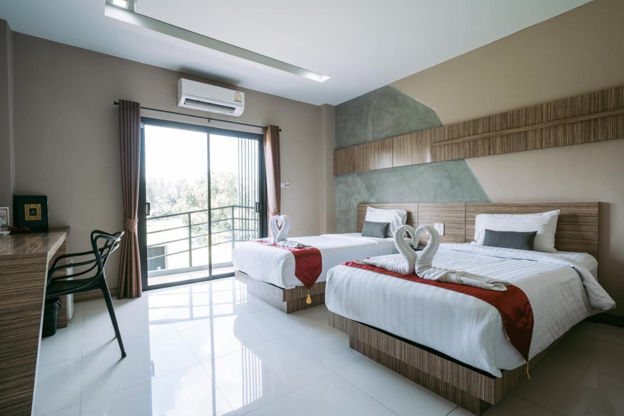 Ray Hotel Buriram Bagian luar foto